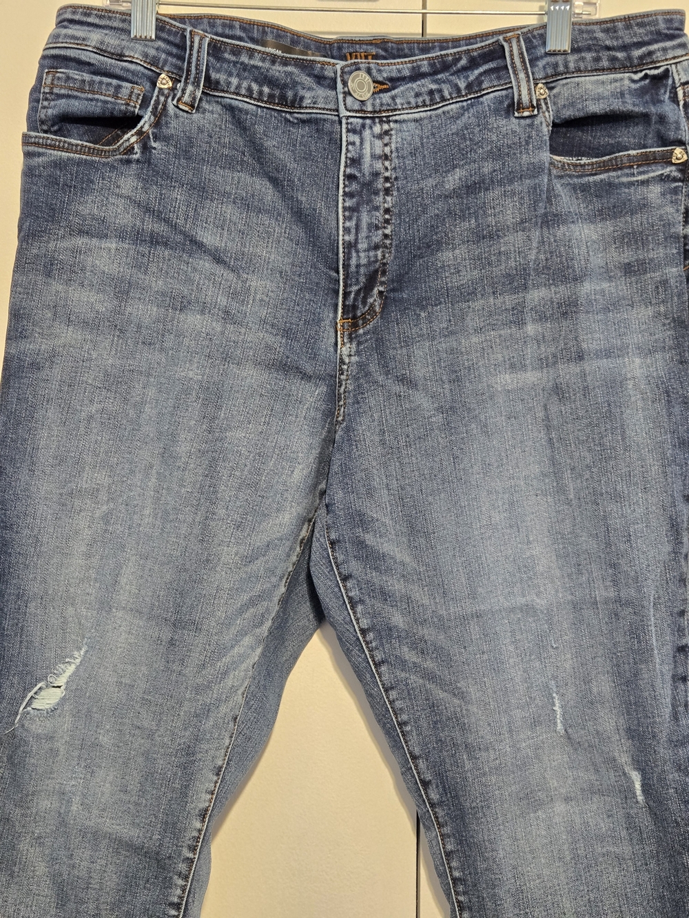 Kut From The Kloth Abigail Crop Jeans Womens 16W Blue Straight Leg Distressed - Picture 2 of 11